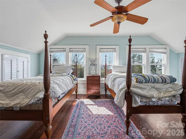 $1,200,000 | 3 Perrion Avenue, Weaverville, NC 28787