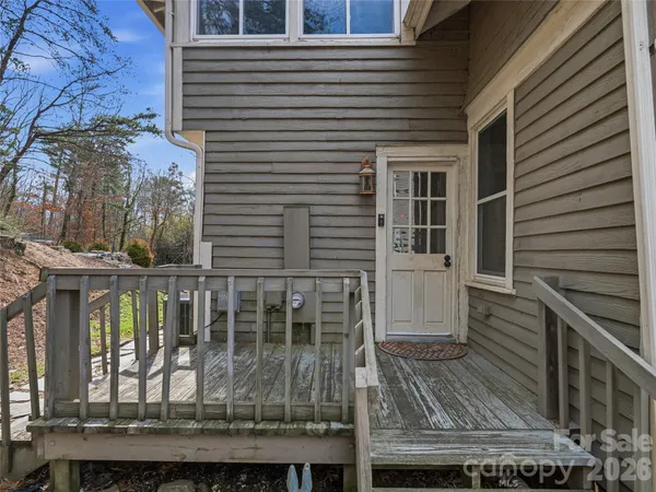 $1,200,000 | 3 Perrion Avenue, Weaverville, NC 28787