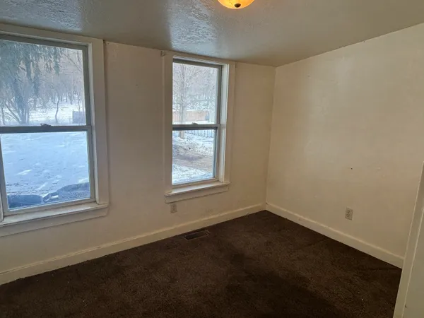 $134,900 | 463 East Chicago Street, Jonesville, MI 49250