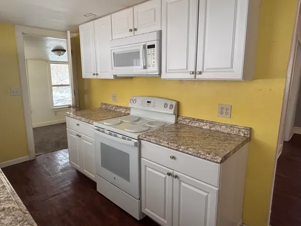 $134,900 | 463 East Chicago Street, Jonesville, MI 49250