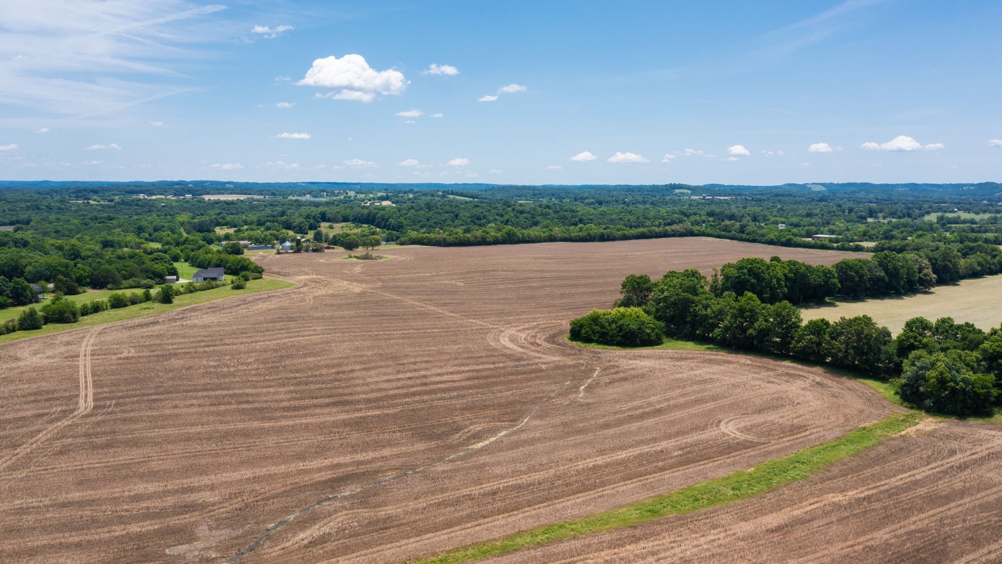 332 Coble Road Shelbyville, TN 37160 - Photo 21 of 30 a view of a lake