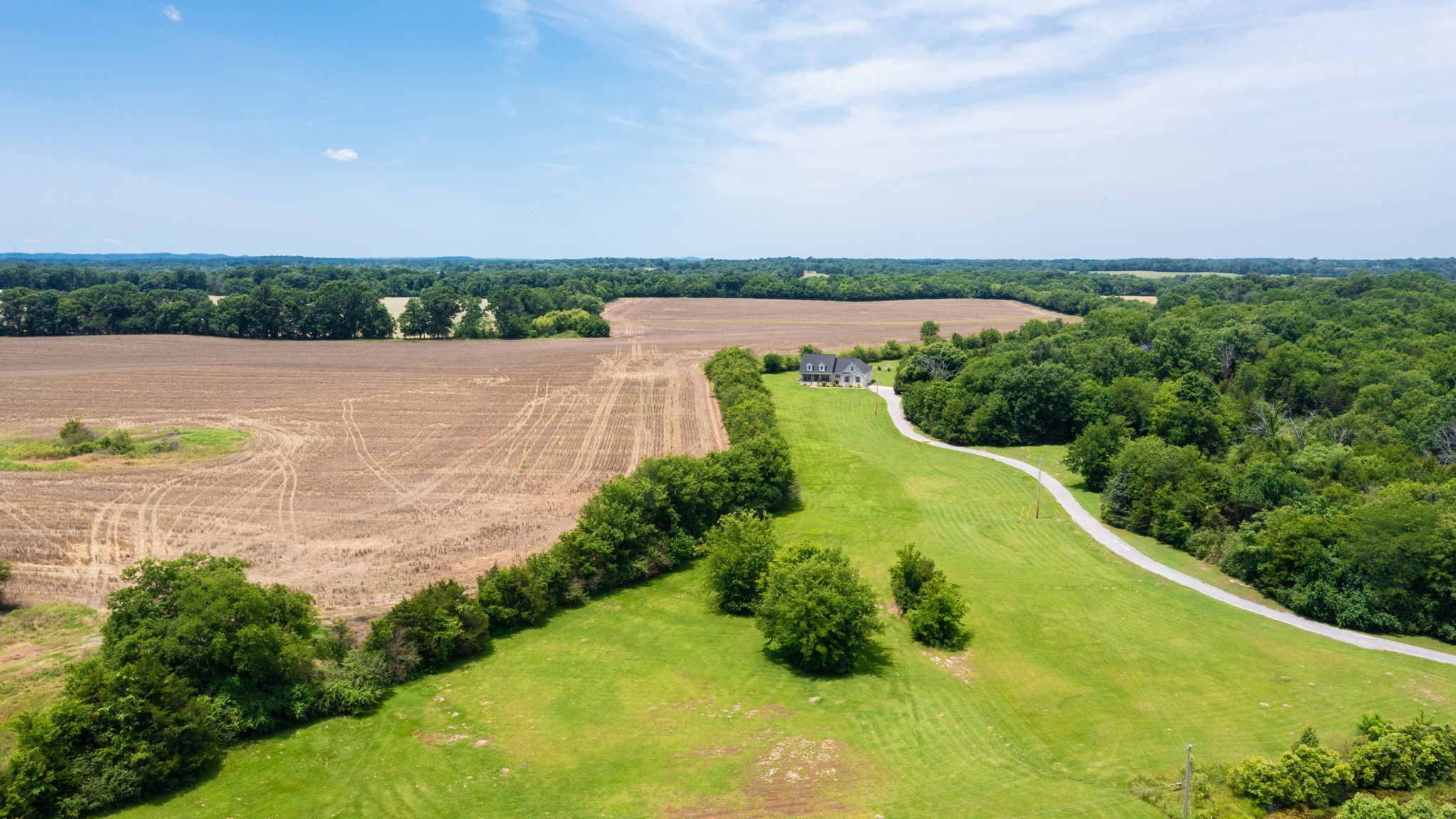 332 Coble Road Shelbyville, TN 37160 - Photo 5 of 30 a view of a lake with a yard