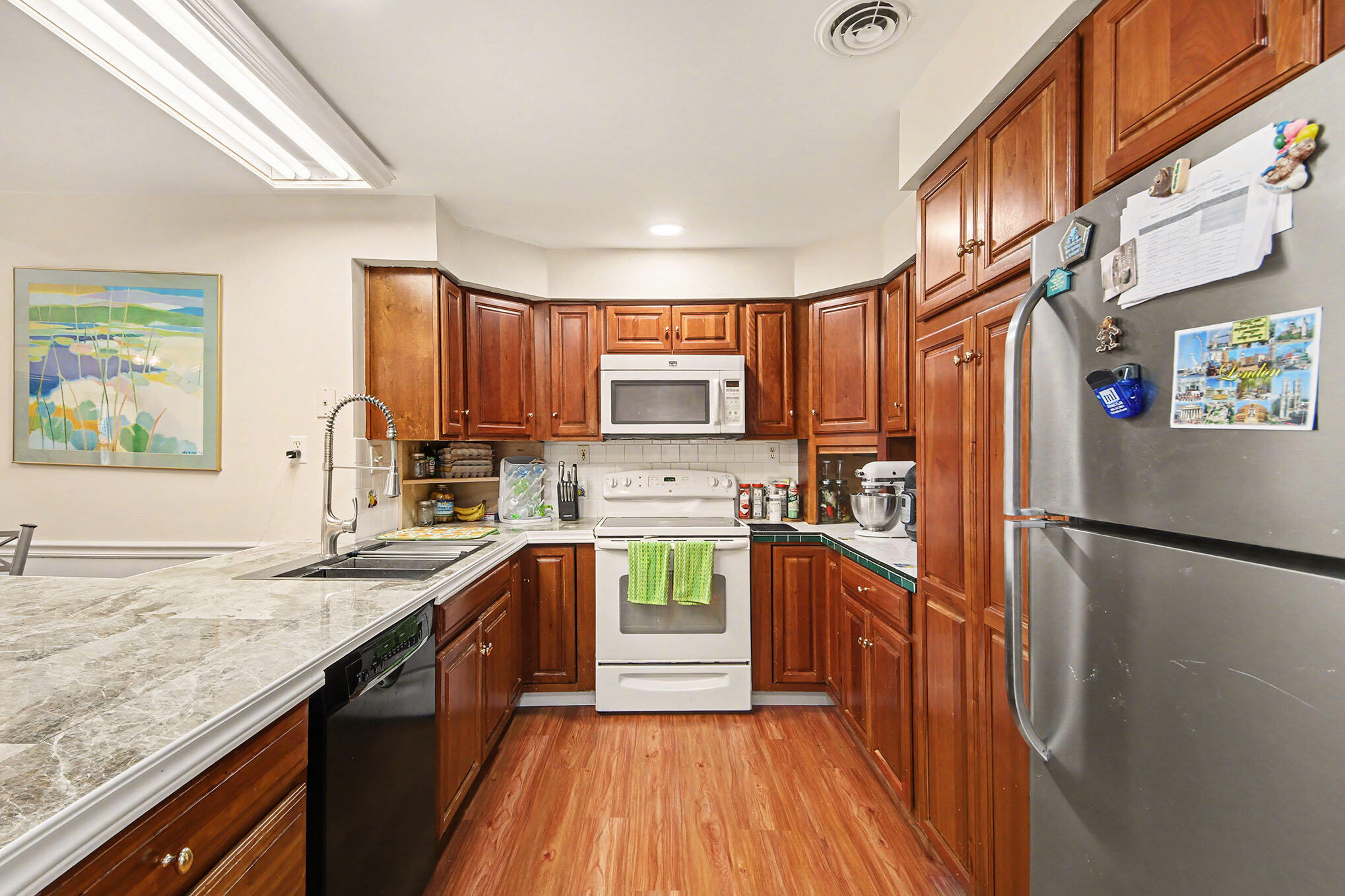 1415 4 Mile Road Northeast Grand Rapids, MI 49525 - Photo 13 of 20 006_file_886