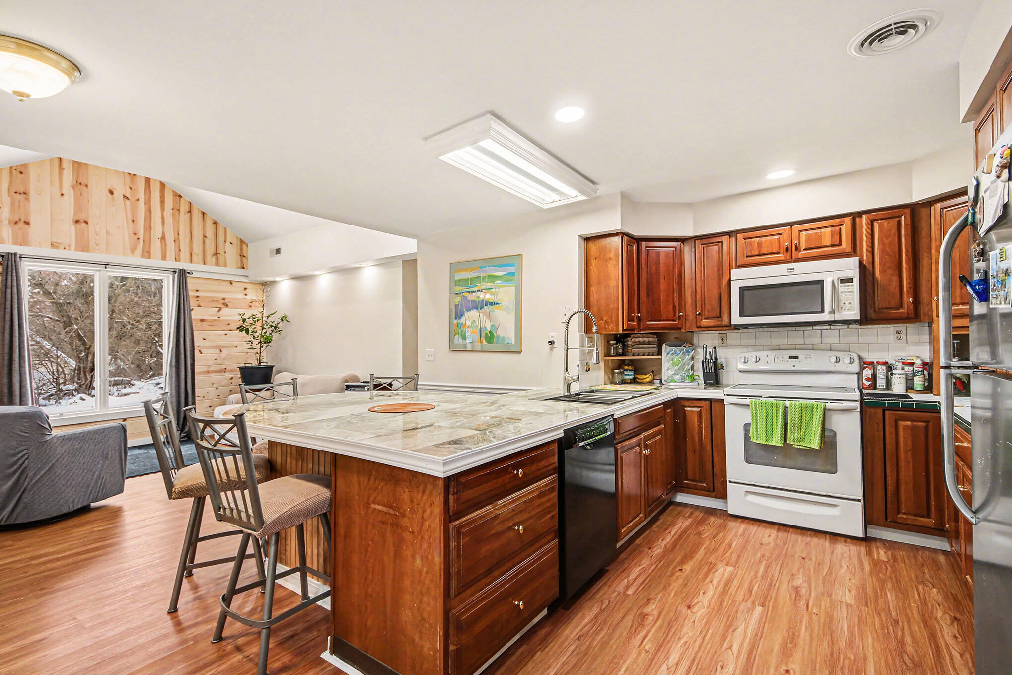 1415 4 Mile Road Northeast Grand Rapids, MI 49525 - Photo 14 of 20 007_file_444