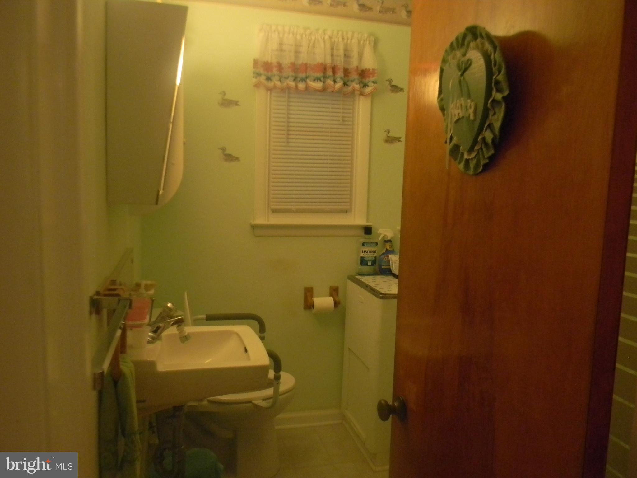237 Mulberry Road Millville, NJ 08332 - Photo 8 of 21 Bath