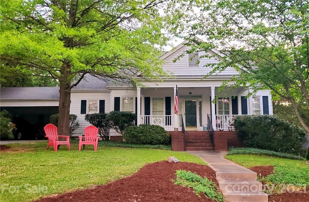 143 Morrison Hill Road Davidson, NC 28036 - Photo 17 of 17 a front view of house with yard and green space