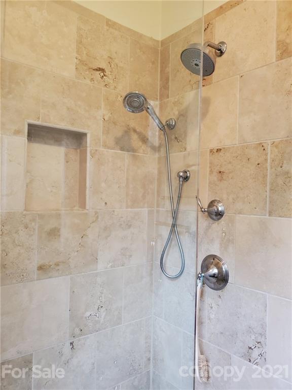 143 Morrison Hill Road Davidson, NC 28036 - Photo 10 of 17 a bathroom with a shower