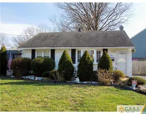 26 Glenville Road Edison, NJ 08817 - Photo 1 of 20 Gallery Image 1