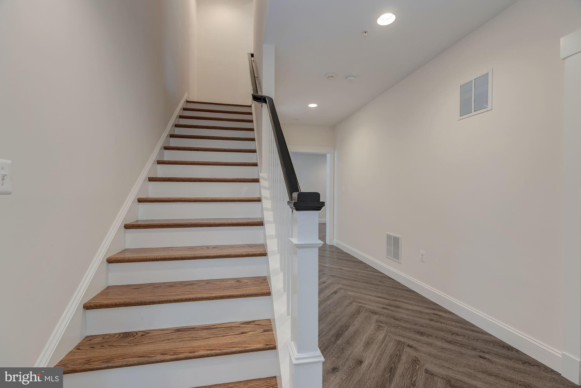 6200 Walhonding Road Bethesda, MD 20816 - Photo 49 of 65 Gallery Image 49