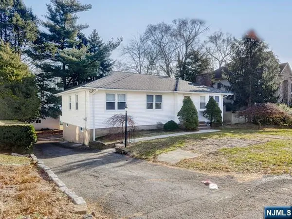 $4,500 | 59 Herring Street, Harrington Park, NJ 07640