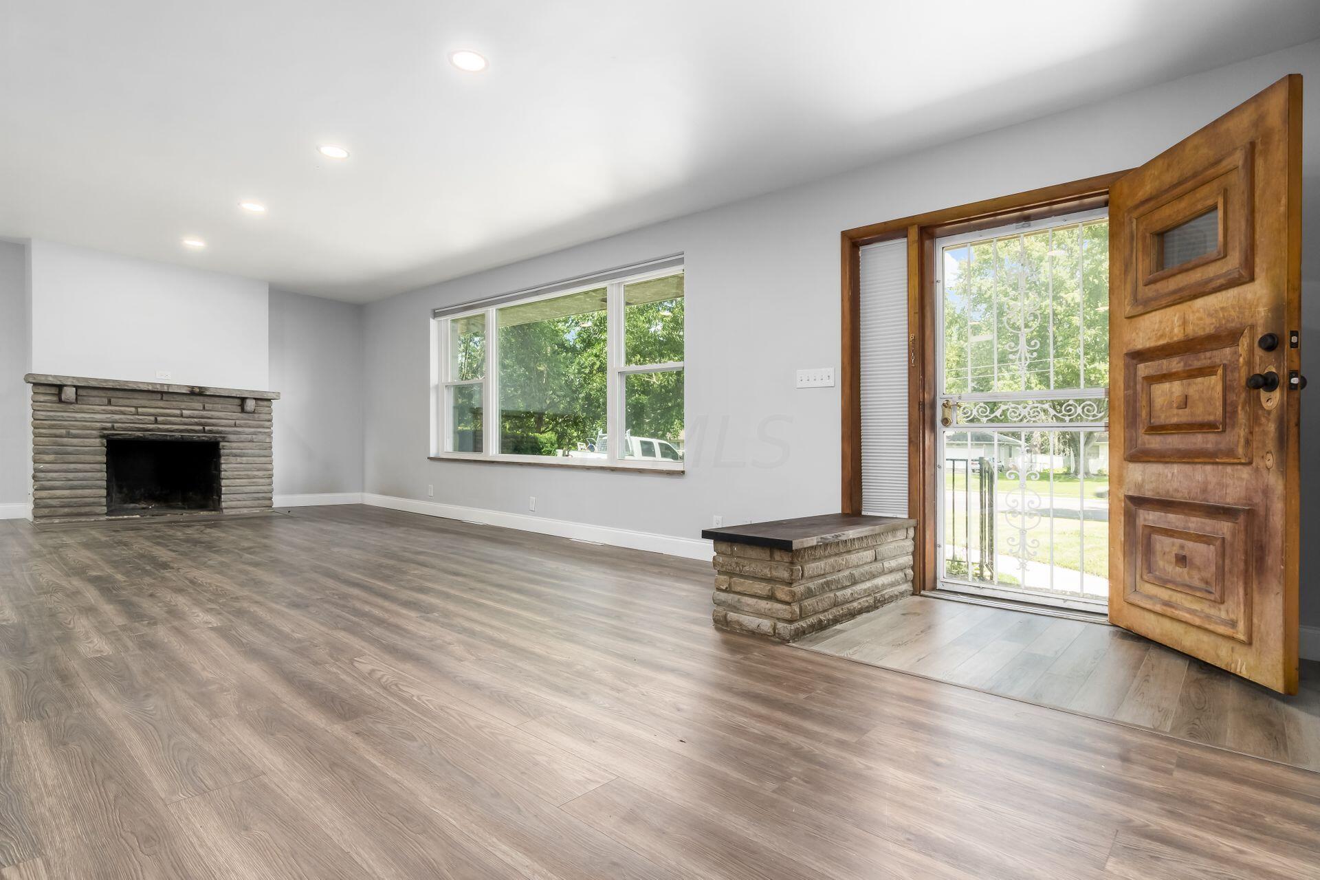 1459 South James Road Columbus, OH 43209 - Photo 4 of 43 010_S - 1459 S James Rd - 019