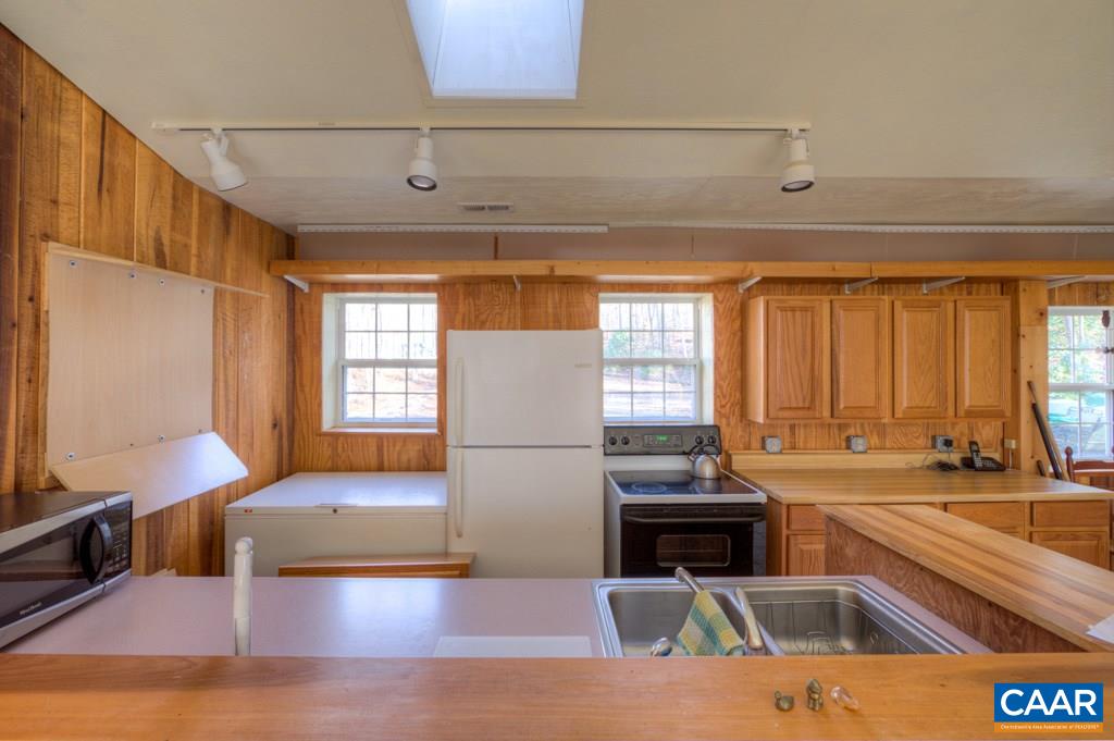 8028 Dyke Road Dyke, VA 22935 - Photo 14 of 26 Gallery Image 14