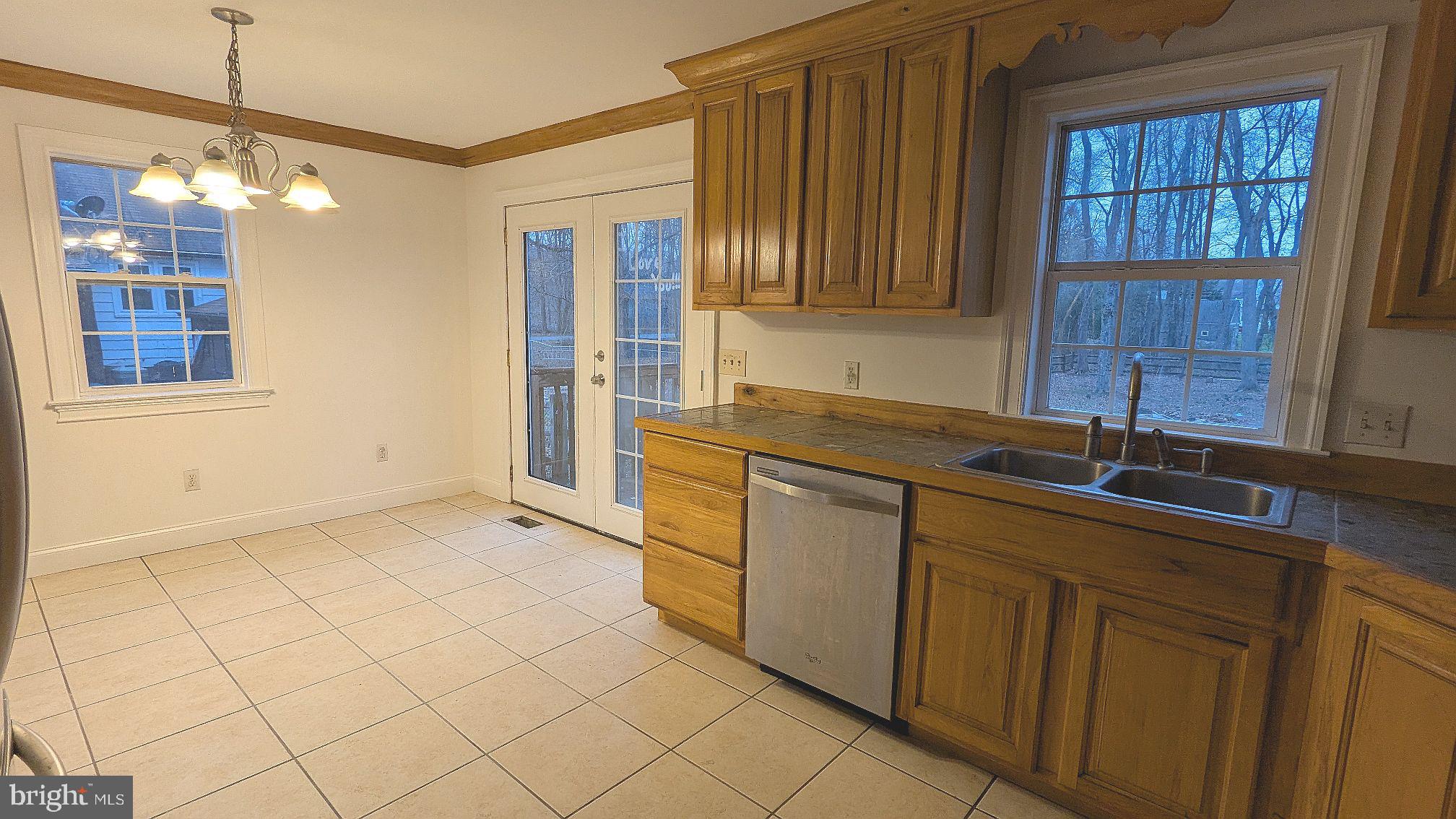 21 Sycamore Road Pennsville, NJ 08070 - Photo 10 of 31