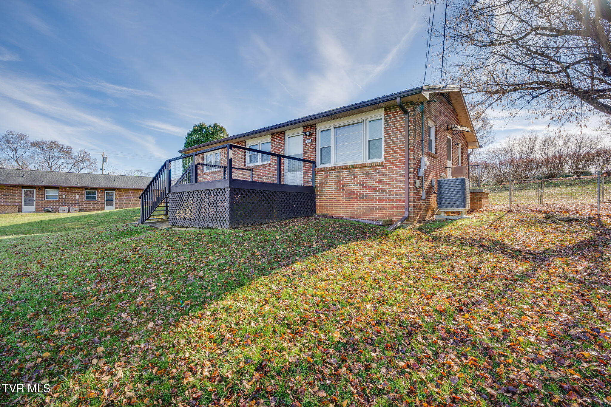 2907 Indian Ridge Road Johnson City, TN 37604 - Photo 24 of 37 002