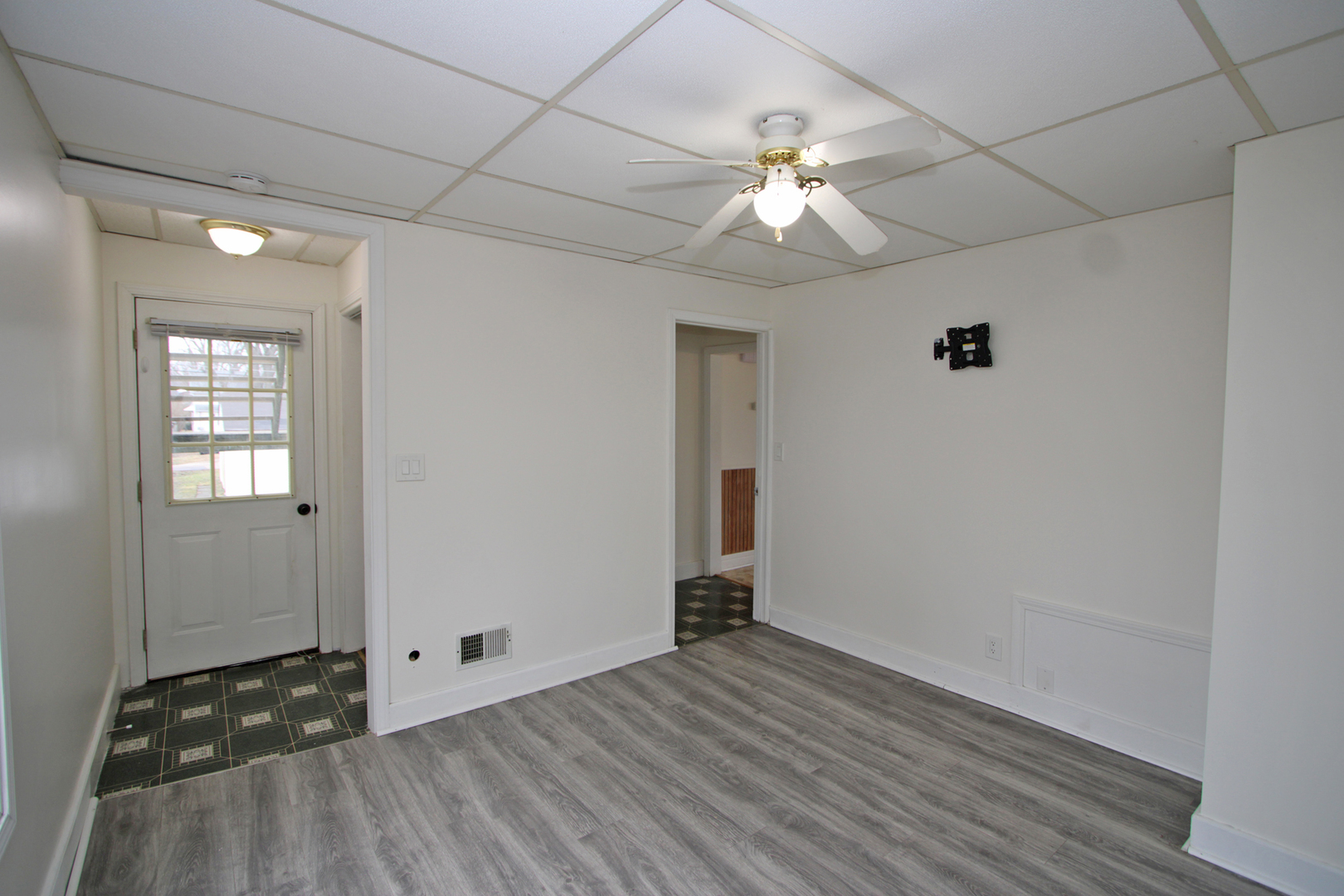 3013 Elim Avenue Zion, IL 60099 - Photo 22 of 36 wooden floor in an empty room with a window