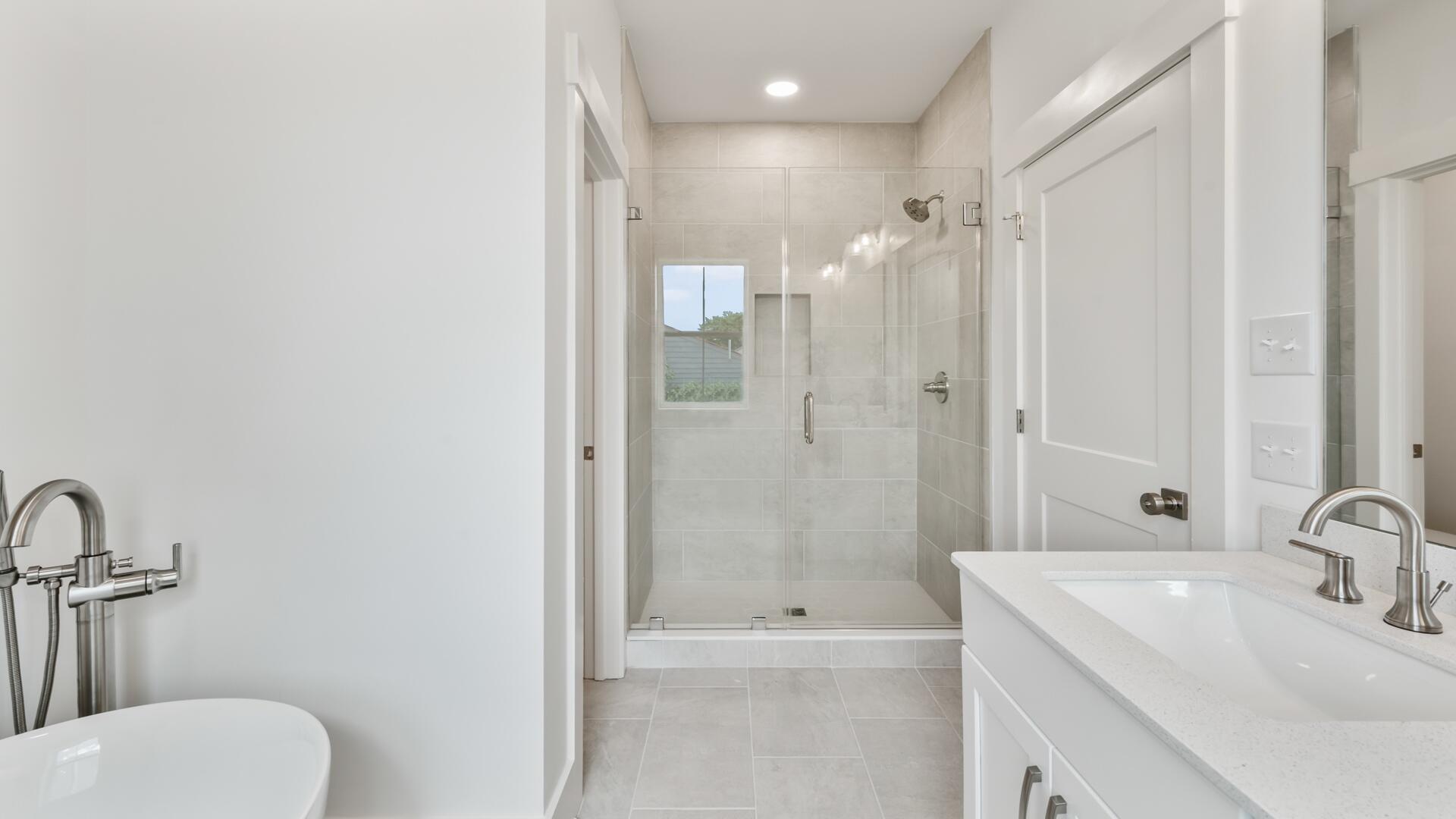 22 Nats Court Charleston, SC 29403 - Photo 15 of 35 Owner_s Bath