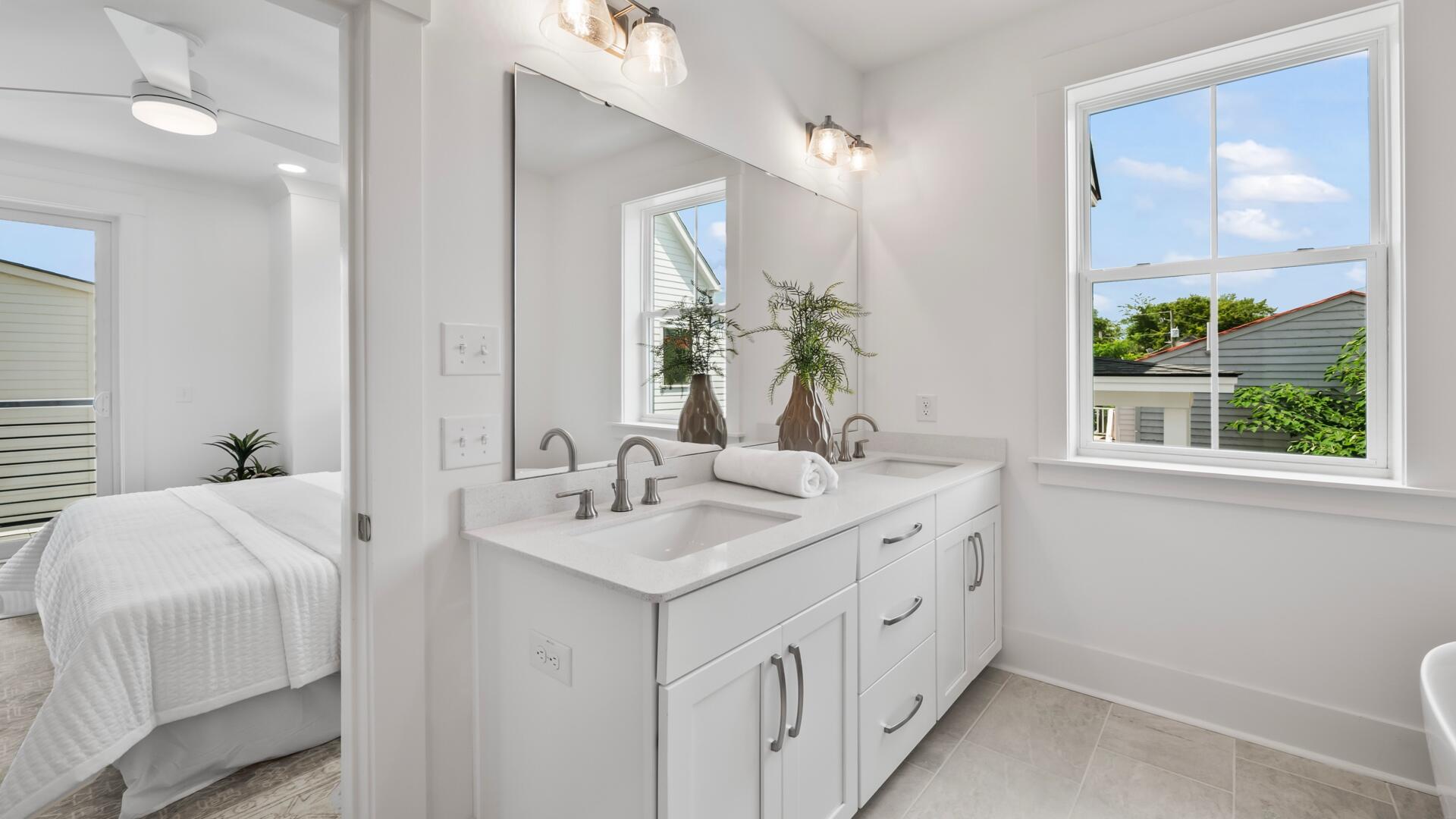 22 Nats Court Charleston, SC 29403 - Photo 17 of 35 Owner_s Bath(1)