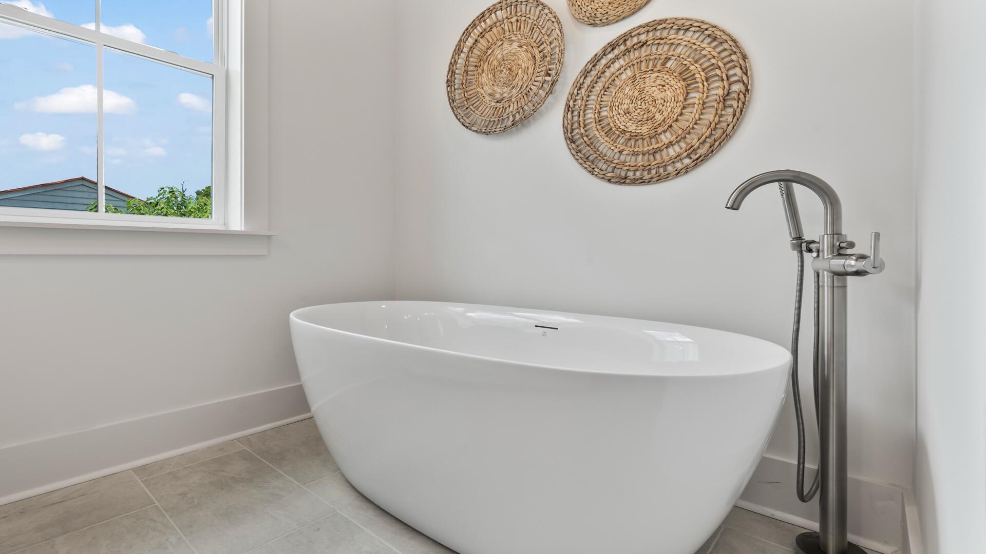 22 Nats Court Charleston, SC 29403 - Photo 27 of 35 Garden tub