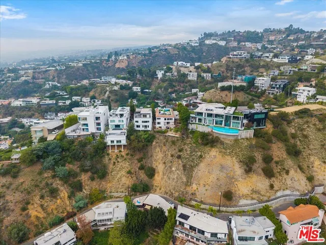 $4,250,000 | 1614 Viewmont Drive, Los Angeles, CA 90069