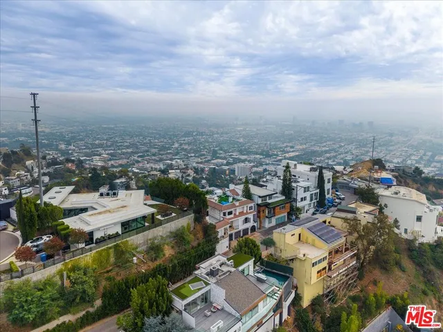 $4,250,000 | 1614 Viewmont Drive, Los Angeles, CA 90069