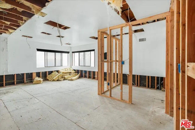 $4,250,000 | 1614 Viewmont Drive, Los Angeles, CA 90069