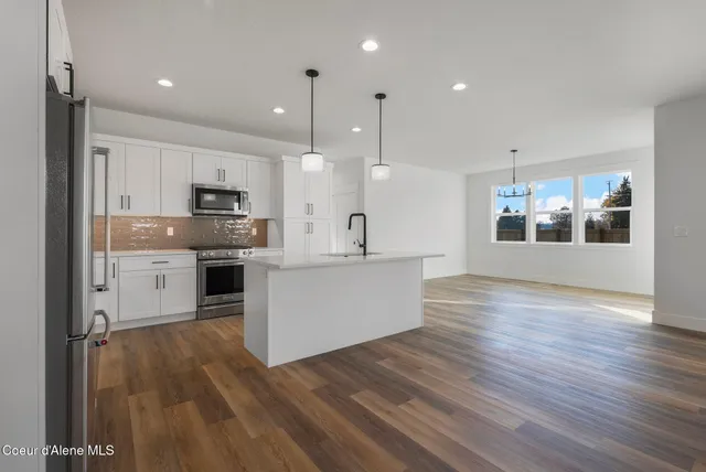 $672,000 | 2057 Aspen Way, Sandpoint, ID 83864