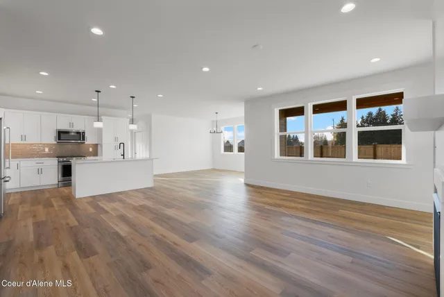 $672,000 | 2057 Aspen Way, Sandpoint, ID 83864