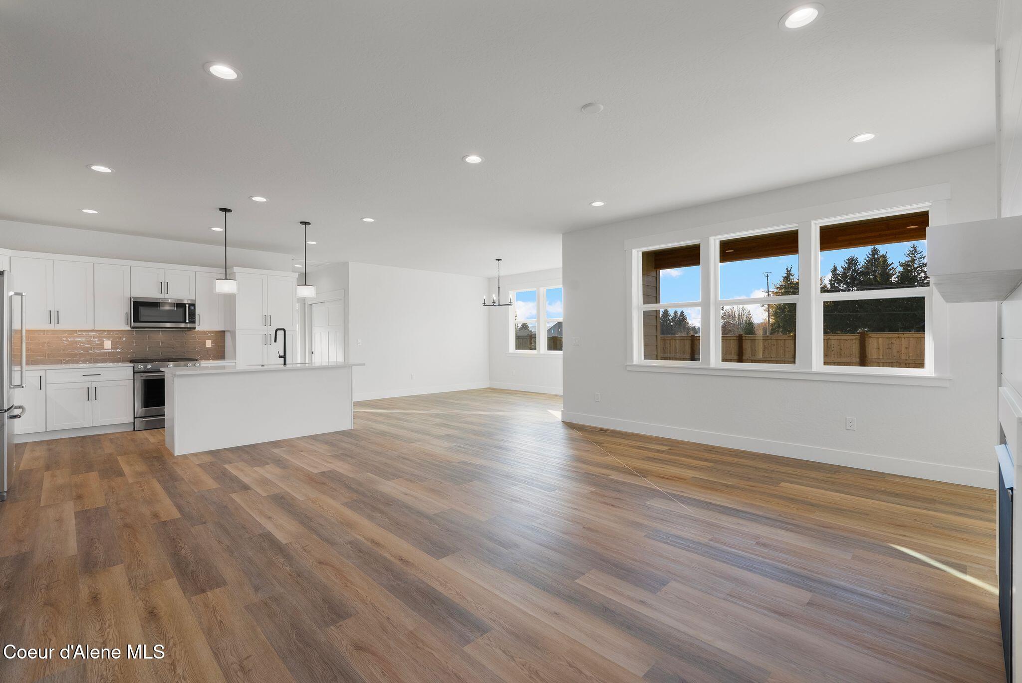 2057 Aspen Way Sandpoint, ID 83864 - Photo 15 of 45 DSC01020