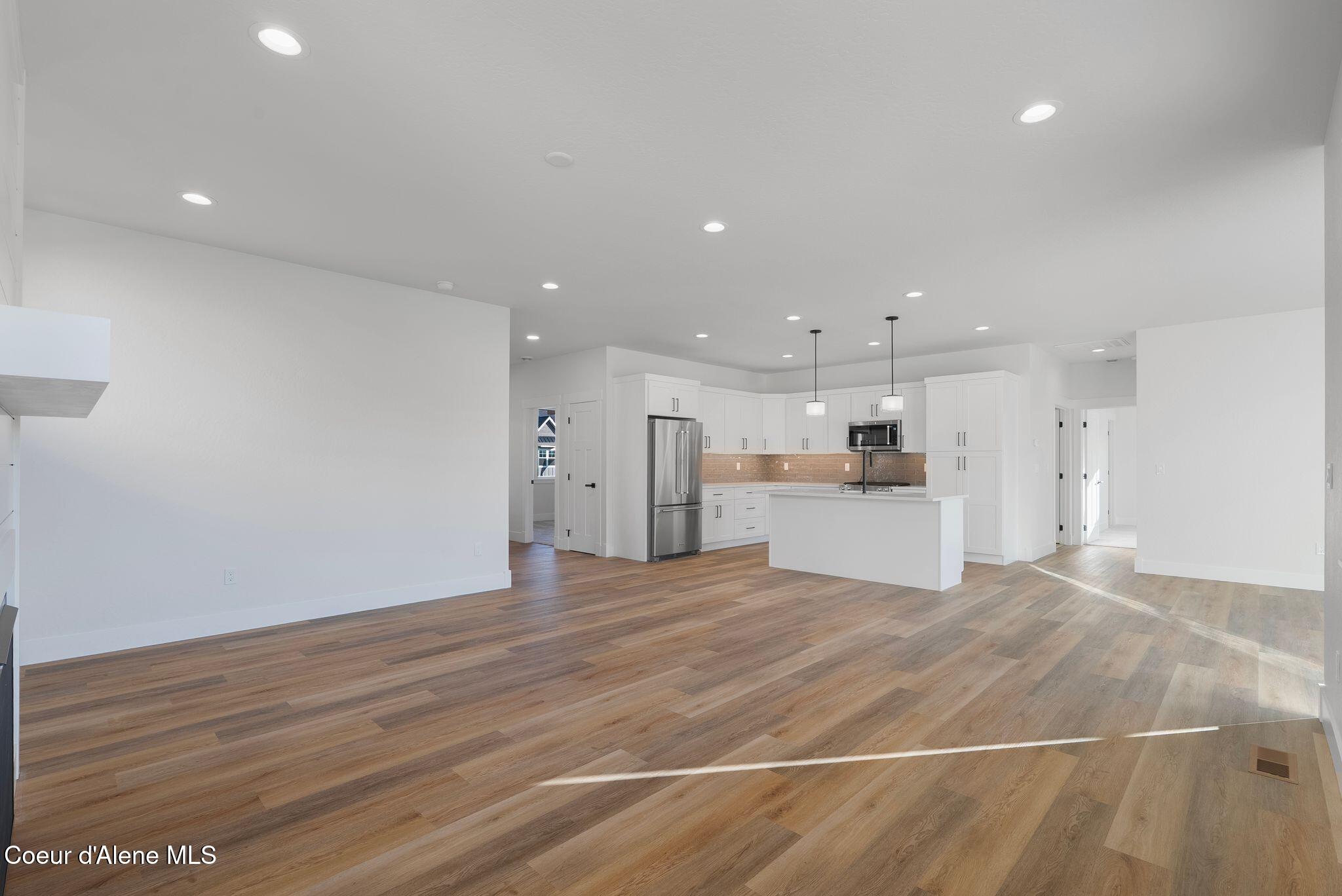 2057 Aspen Way Sandpoint, ID 83864 - Photo 16 of 45 DSC01030