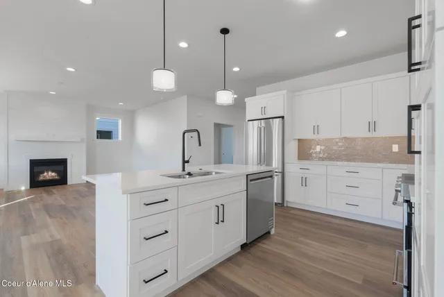 $672,000 | 2057 Aspen Way, Sandpoint, ID 83864