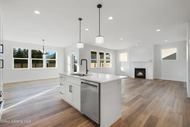 $672,000 | 2057 Aspen Way, Sandpoint, ID 83864