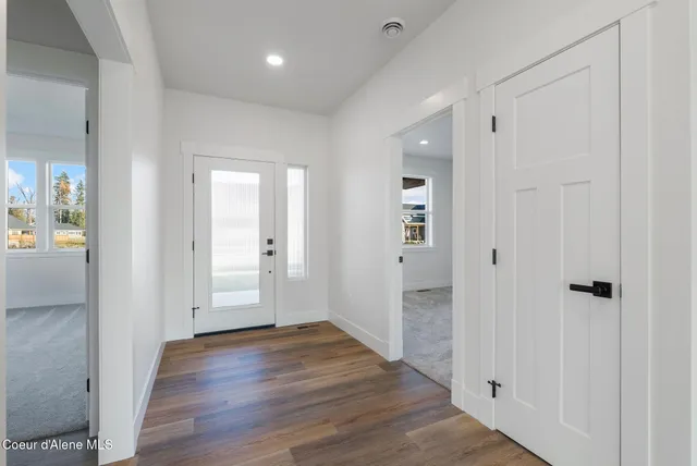 $672,000 | 2057 Aspen Way, Sandpoint, ID 83864