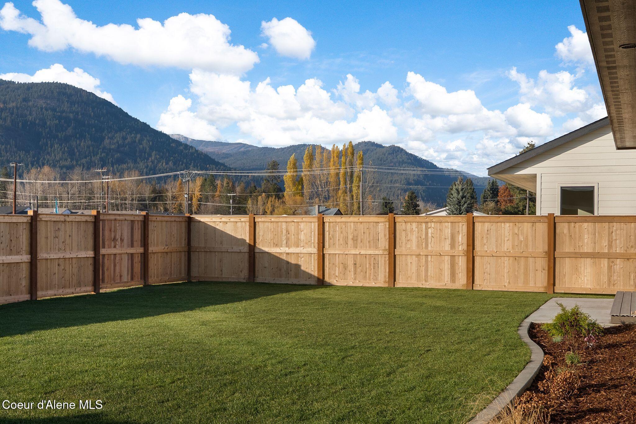 2057 Aspen Way Sandpoint, ID 83864 - Photo 40 of 45 DSC01165