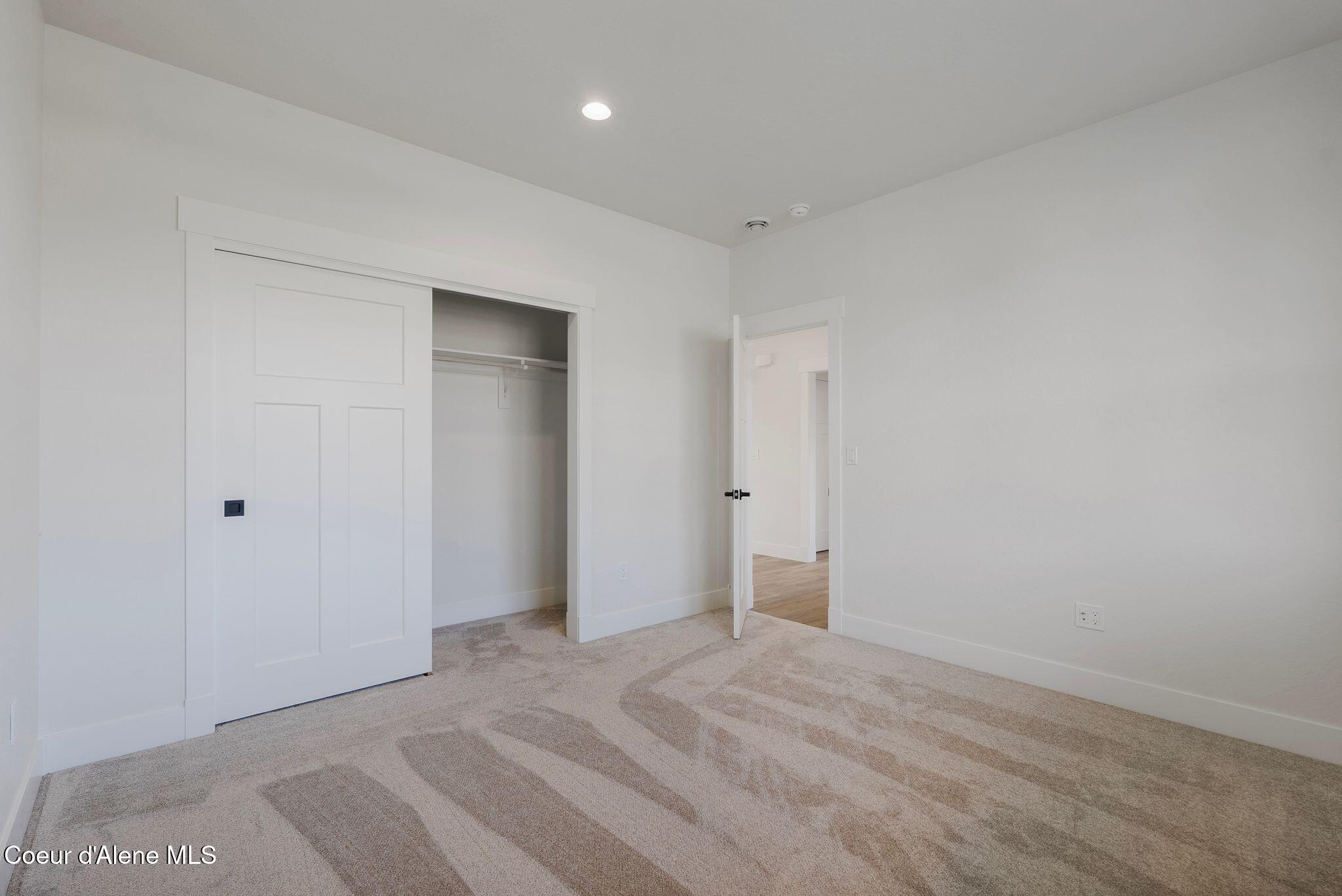 2057 Aspen Way Sandpoint, ID 83864 - Photo 8 of 45 DSC00985