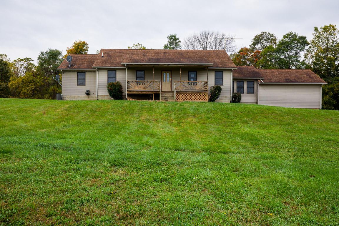 9015 Hoffman Road Amanda, OH 43102 - Photo 1 of 35