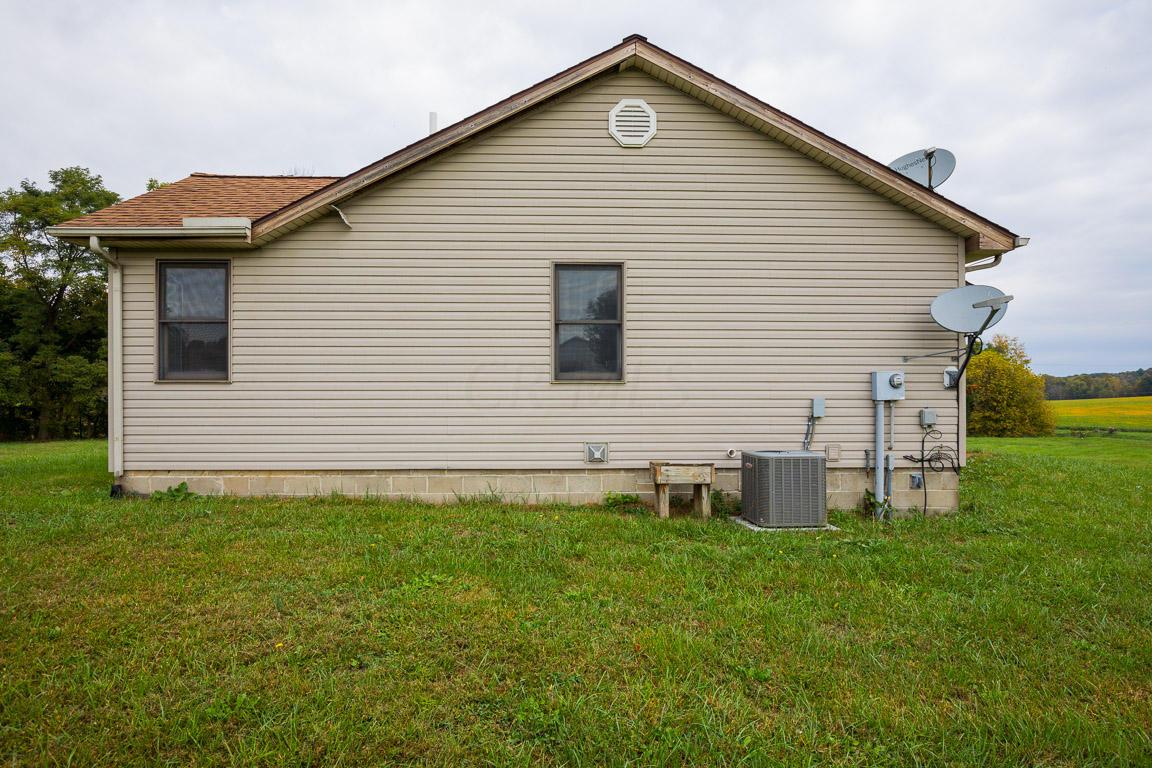 9015 Hoffman Road Amanda, OH 43102 - Photo 12 of 35