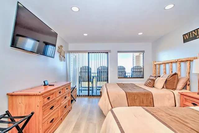 $1,800 | 375 Endicott Street North, Unit 305, Laconia, NH 03246