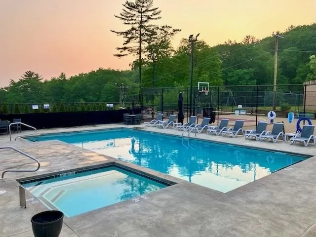 $1,800 | 375 Endicott Street North, Unit 305, Laconia, NH 03246