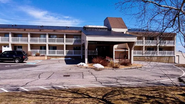 $1,800 | 375 Endicott Street North, Unit 305, Laconia, NH 03246