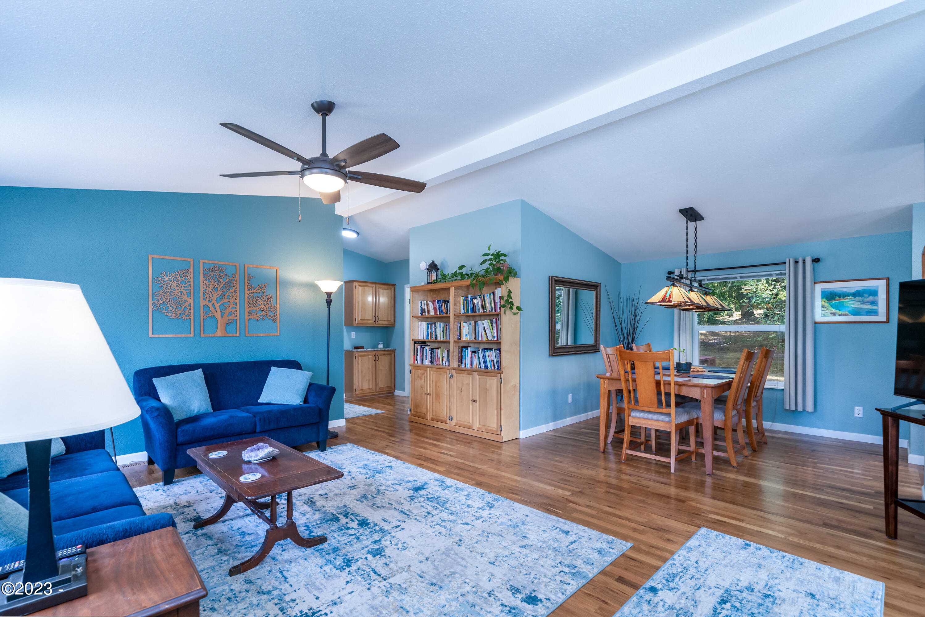 320 Old River Road Northeast Siletz, OR 97380 - Photo 19 of 45 Living Room 2