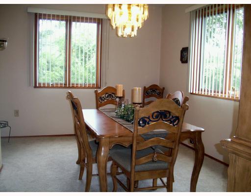 91 Oakwood Road Pittsburgh, PA 15205 - Photo 7 of 13 Dining Room. There is plenty of room for your favorite table and chairs.