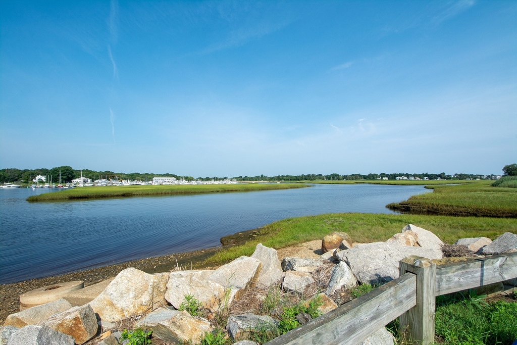 90 Colonial Road Marshfield, MA 02050 - Photo 30 of 35