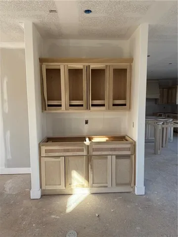 $565,000 | 4602 Northeast 86th Terrace, Kansas City, MO 64156