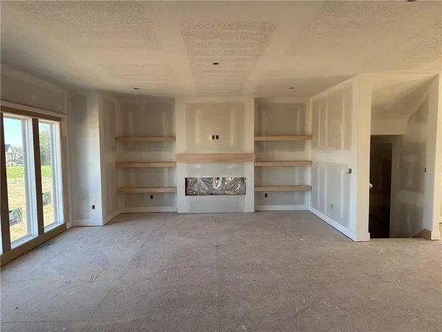 $565,000 | 4602 Northeast 86th Terrace, Kansas City, MO 64156