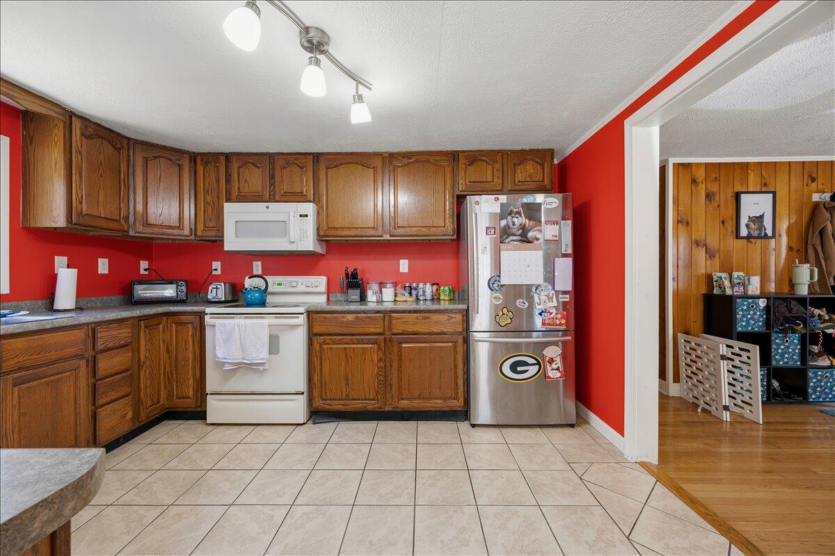 9 Ranwall Avenue Saco, ME 04072 - Photo 5 of 42 Kitchen