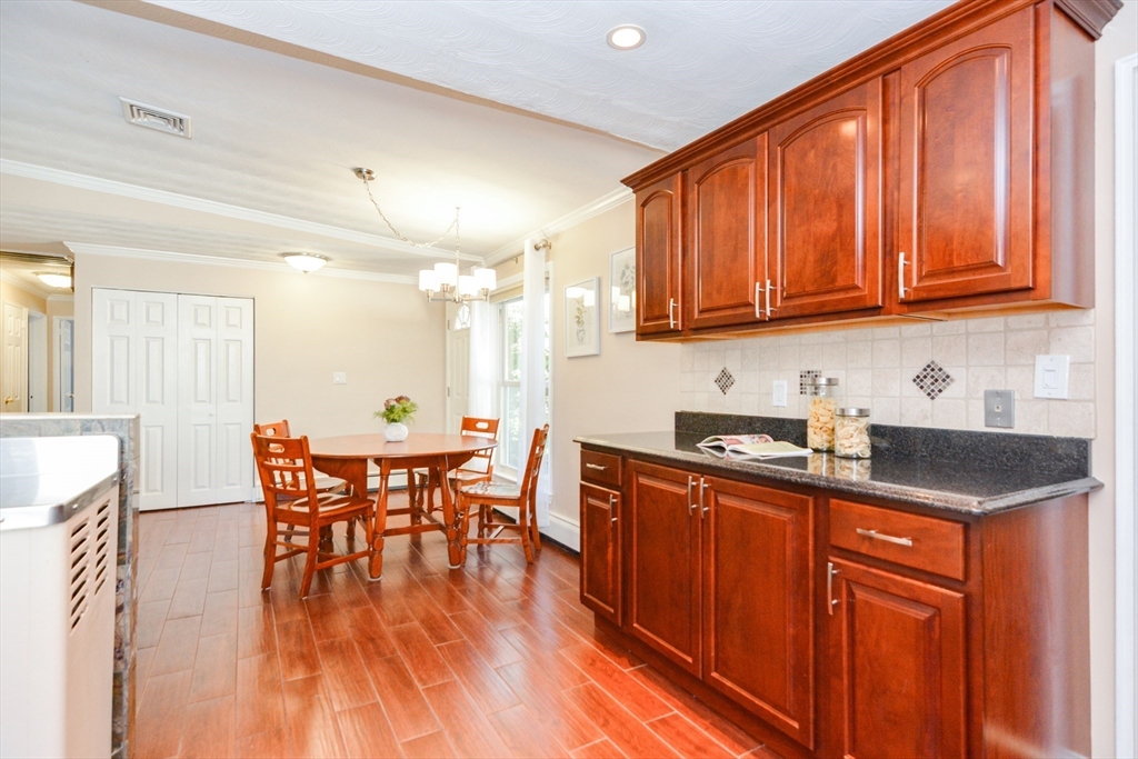 16 Rosslare Road Framingham, MA 01701 - Photo 12 of 35 Gallery Image 12