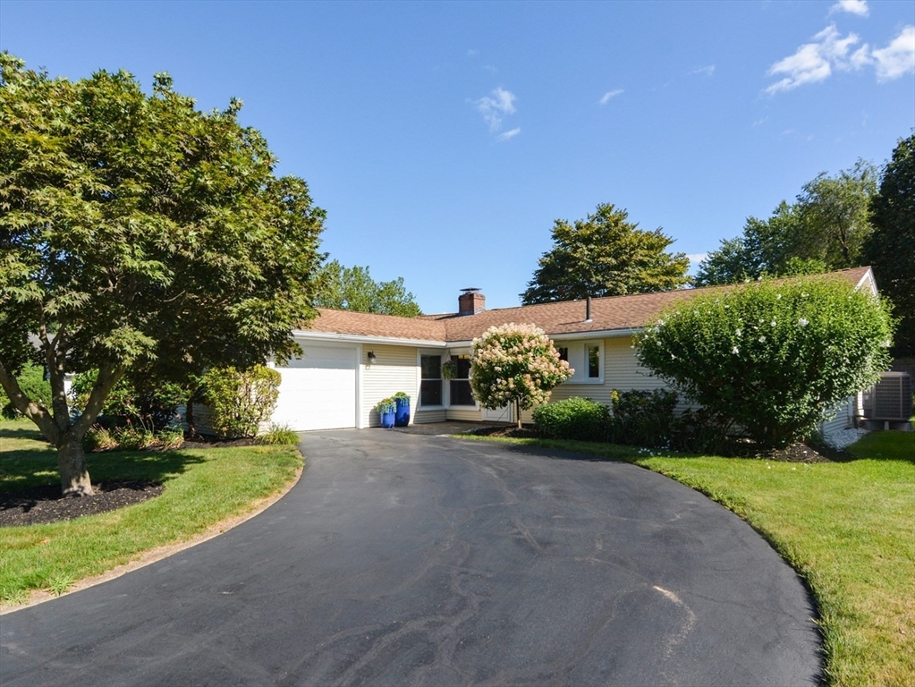 16 Rosslare Road Framingham, MA 01701 - Photo 3 of 35 Gallery Image 3