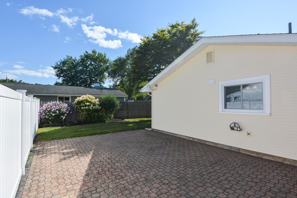 16 Rosslare Road Framingham, MA 01701 - Photo 31 of 35 Gallery Image 31