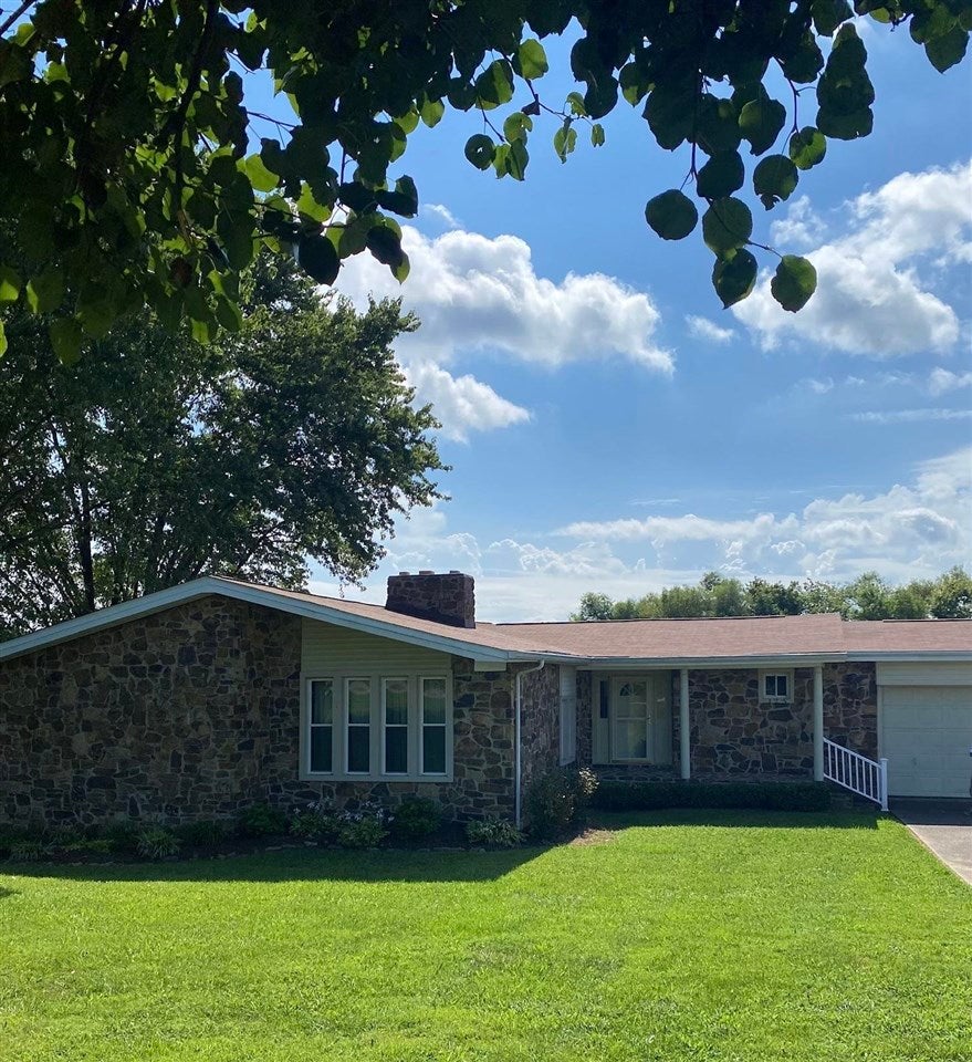 123 Russellville Road Morgantown, KY 42261 - Photo 1 of 1 Gallery Image 1