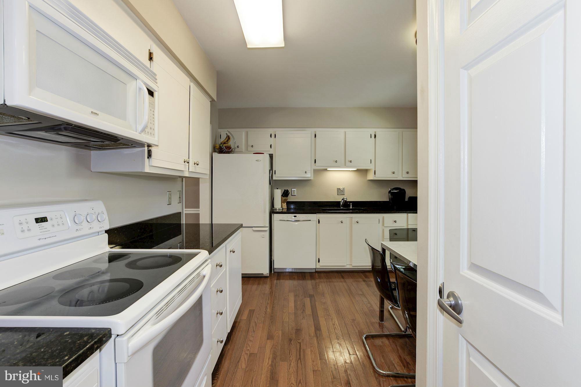 7304 Greentree Road Bethesda, MD 20817 - Photo 11 of 30 Kitchen